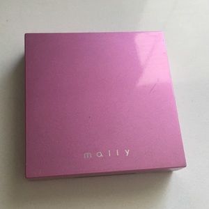 Mally evercolor poreless defender